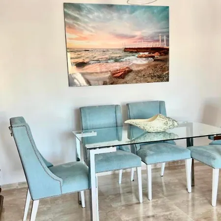 Apartment - Alicate Beachfront Apartment- 8 Marbella