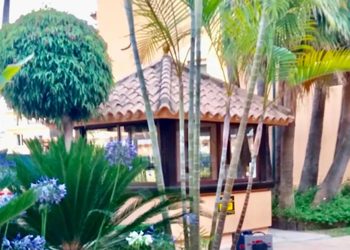 - Alicate Beachfront Apartment- 8 شقة *