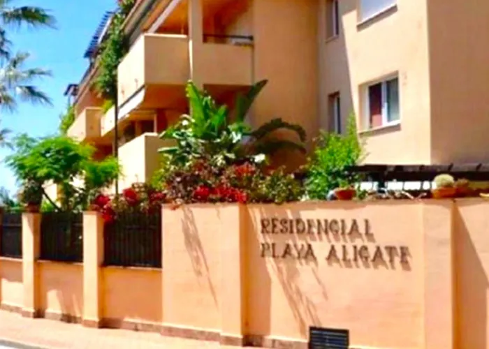 - Alicate Beachfront Apartment- 8 Marbella