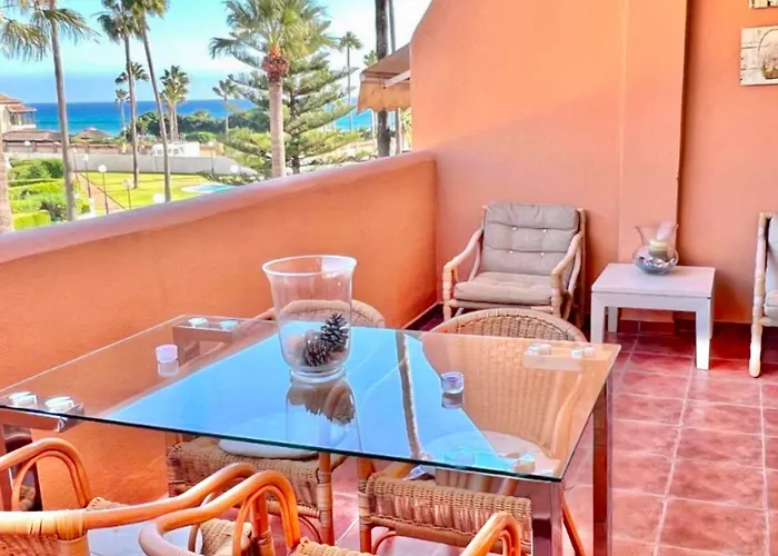 Apartament - Alicate Beachfront Apartment- 8 *